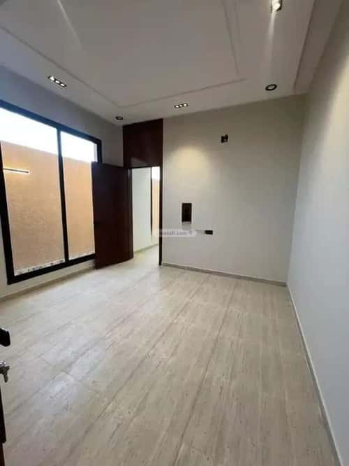 3 bedroom floor in Tuwaiq 4