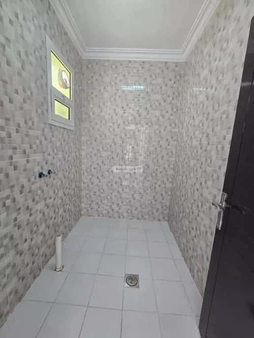5 bedroom villa in Dhahrat Laban 7