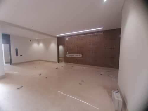 4 bedroom floor in Tuwaiq 8