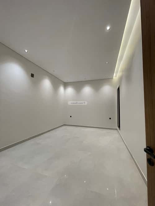 5 bedroom floor in Al Janadriyah 6
