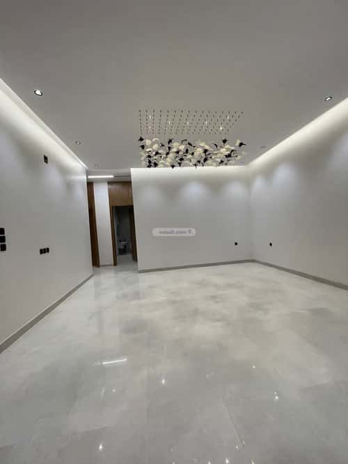 5 bedroom floor in Al Janadriyah 5
