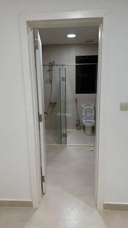 5 bedroom villa in King Khalid International Airport, Riyadh 7