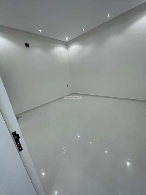 7 bedroom villa in Al Janadriyah 2