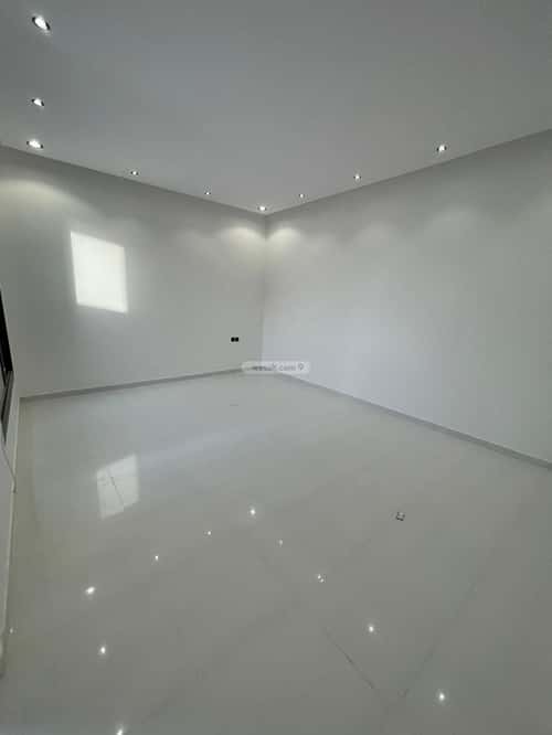 7 bedroom villa in Al Janadriyah 5