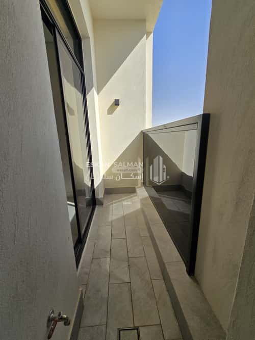 6 bedroom apartment in At Taawon 1