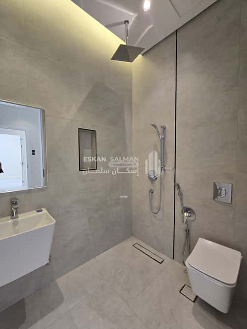5 bedroom apartment in At Taawon 3