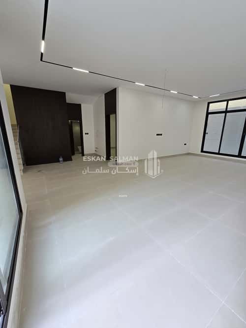 6 bedroom villa in Al Yarmouk 2