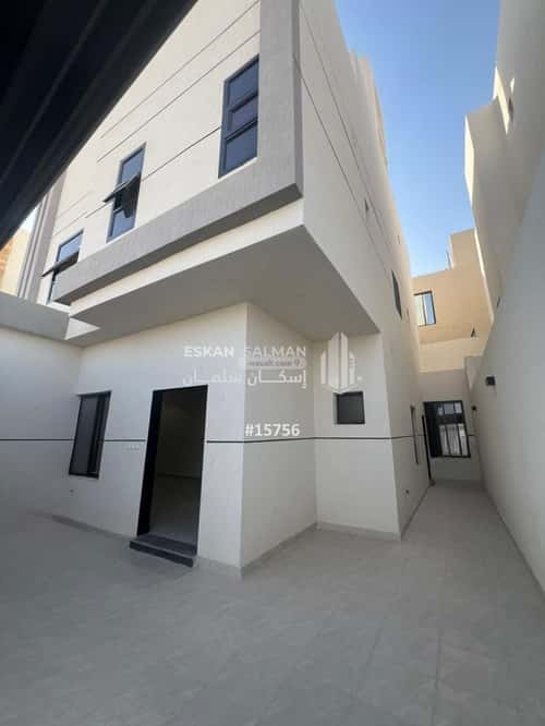 8 bedroom villa in Al Janadriyah 11