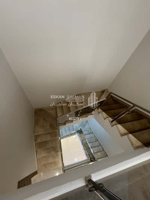 6 bedroom villa in Al Farouq 5