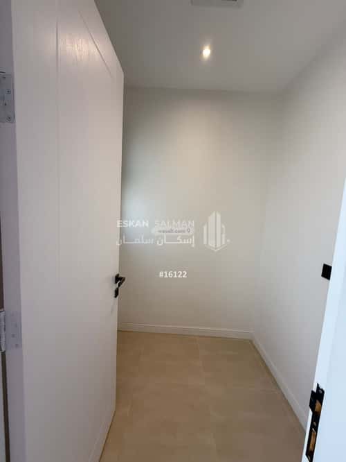 4 bedroom apartment in Al Malqa 2