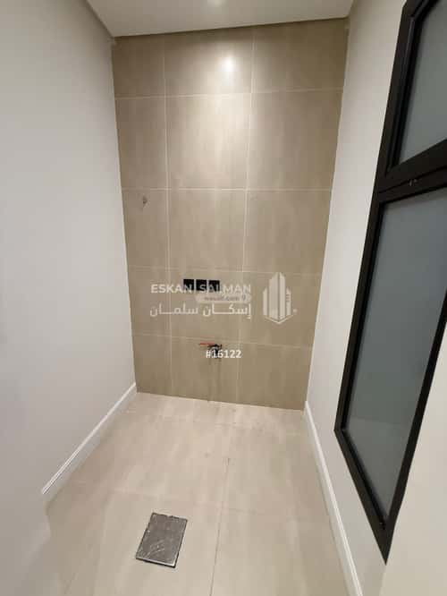 4 bedroom apartment in Al Malqa 9