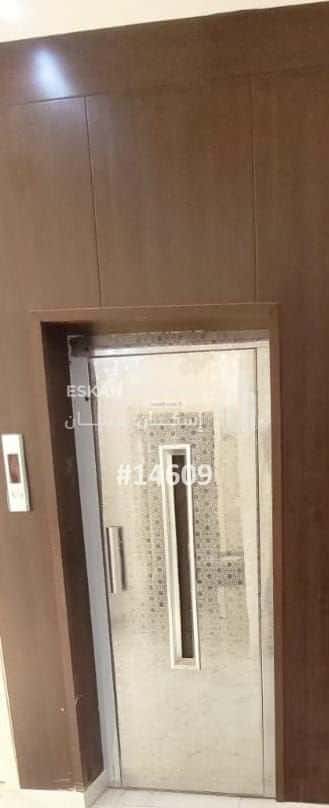 فيلا 12 غرف في الرمال 12