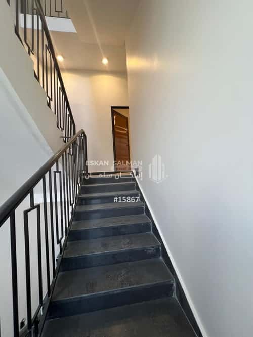 6 bedroom floor in Al Janadriyah 1