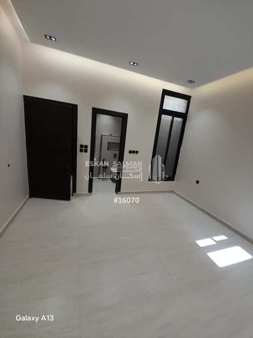 6 bedroom floor in Al Janadriyah 1