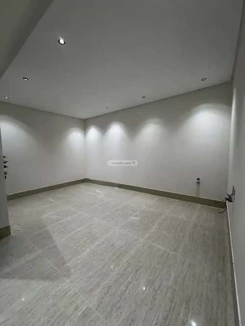 4 bedroom floor in Tuwaiq 2