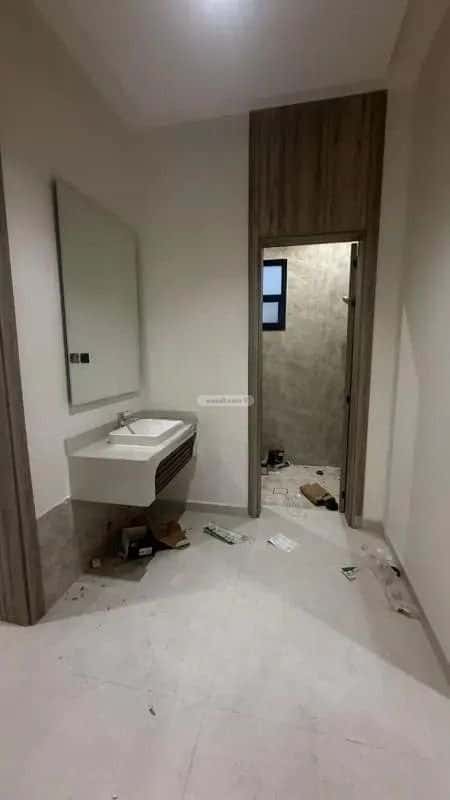 4 bedroom floor in Okaz 3