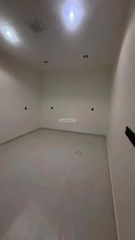4 bedroom floor in Okaz 11