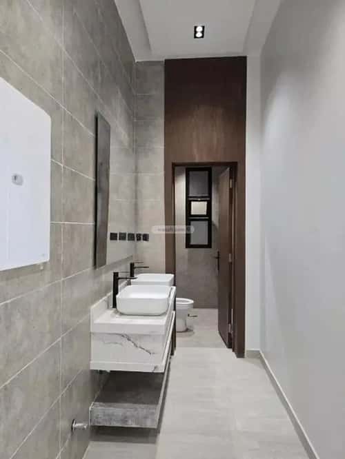 3 bedroom floor in Tuwaiq 4