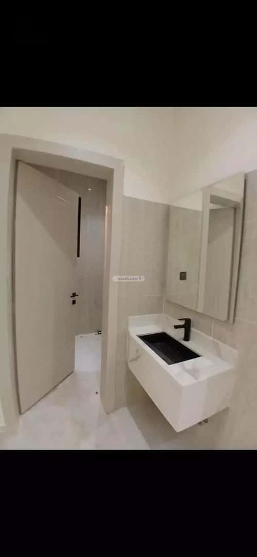 4 bedroom floor in Okaz 1