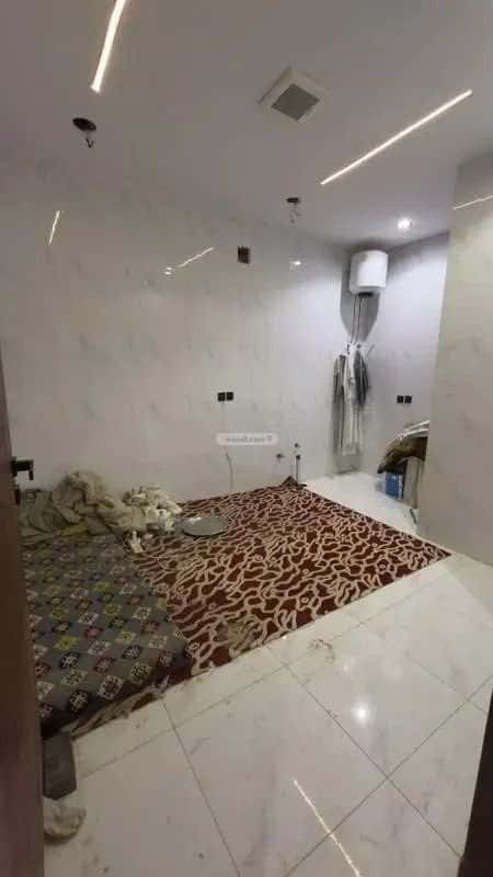 3 bedroom floor in Tuwaiq 1
