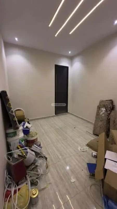 3 bedroom floor in Tuwaiq 2
