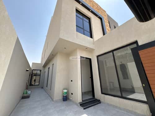 4 bedroom floor in Al Janadriyah 4