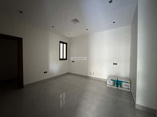 4 bedroom floor in Al Janadriyah 5