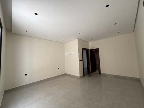 4 bedroom floor in Al Janadriyah 9