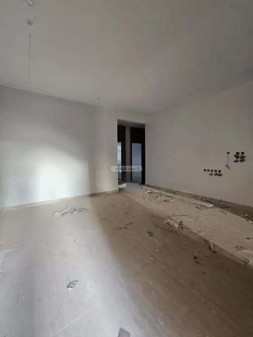 3 bedroom floor in Tuwaiq 2
