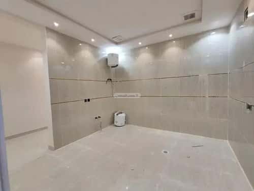 5 bedroom floor in Badr 4