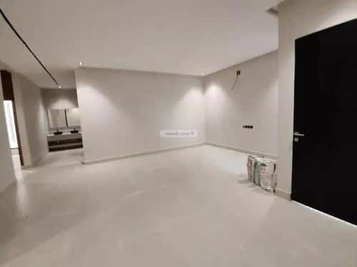 4 bedroom floor in Tuwaiq 5