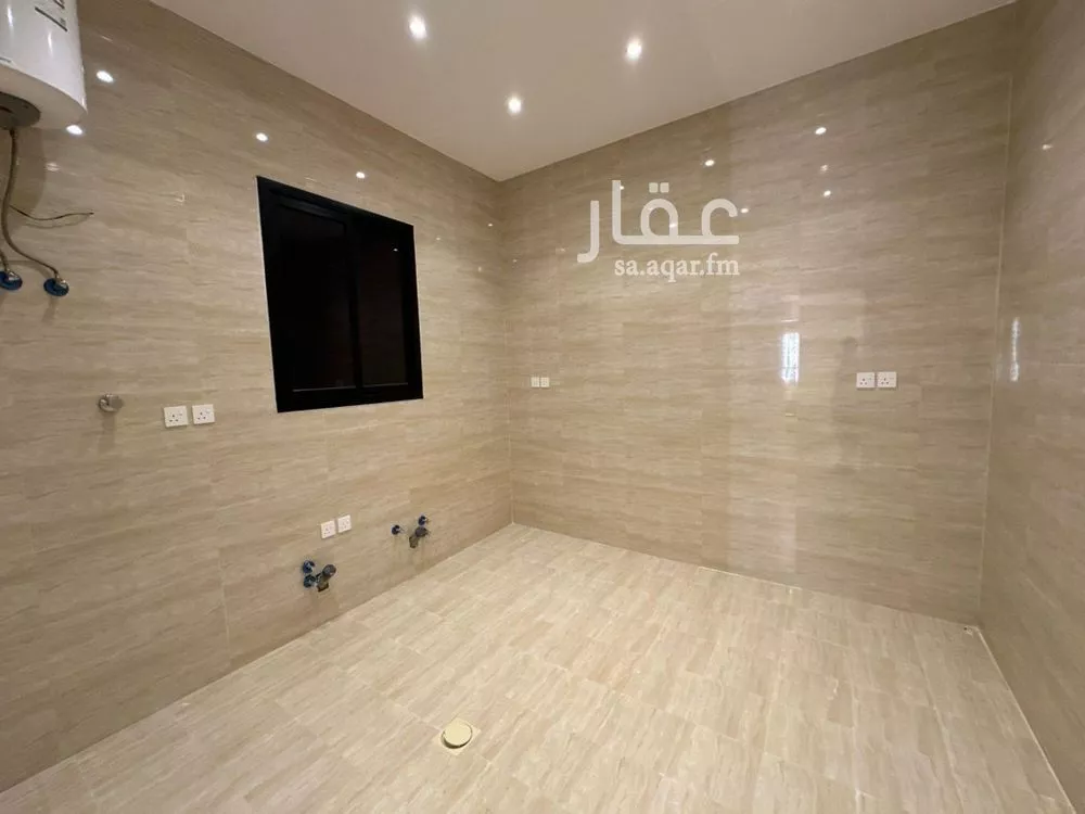 3 bedroom floor in Al Qairawan 4