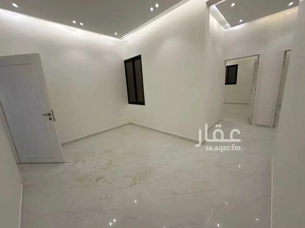 3 bedroom floor in Al Qairawan 5