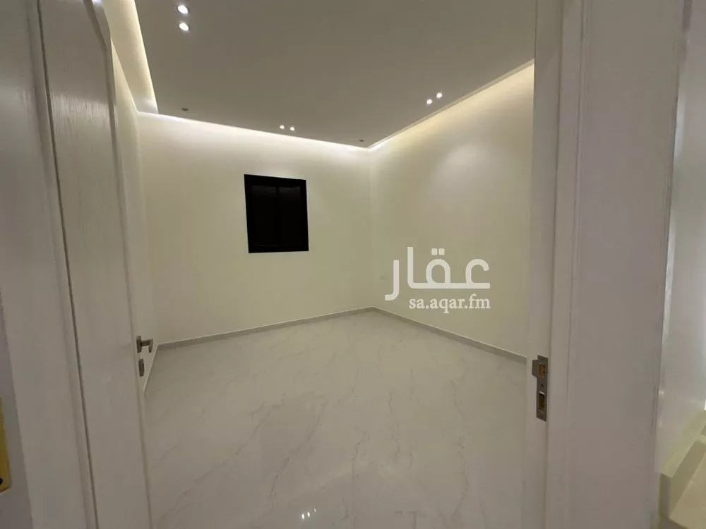 3 bedroom floor in Al Qairawan 6