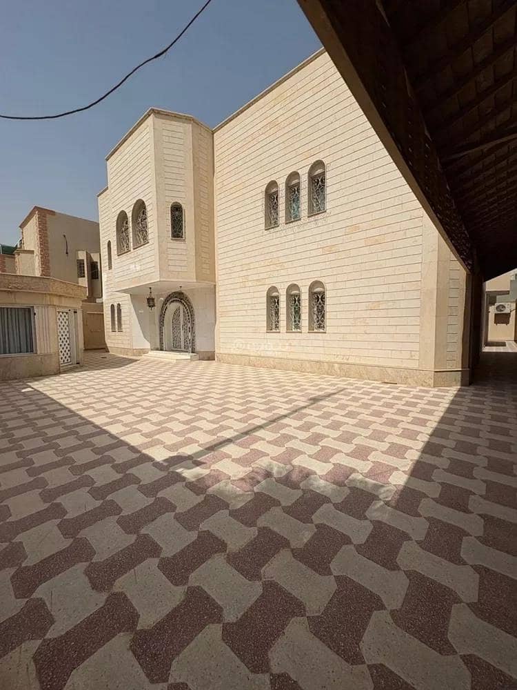 6 bedroom villa in Ar Raid, Riyadh 3