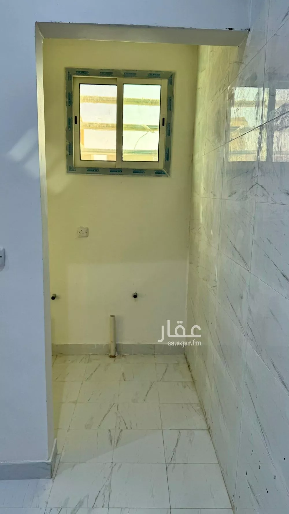 3 bedroom floor in Al Janadriyah 6