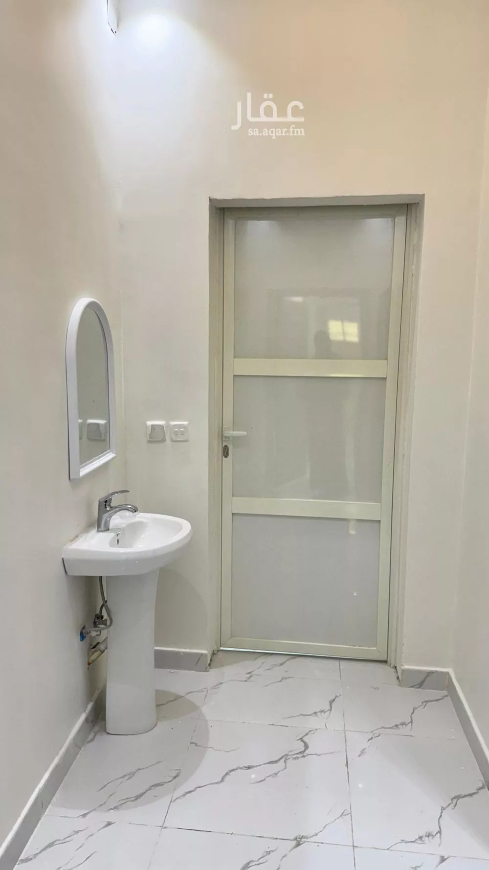 3 bedroom floor in Al Janadriyah 7