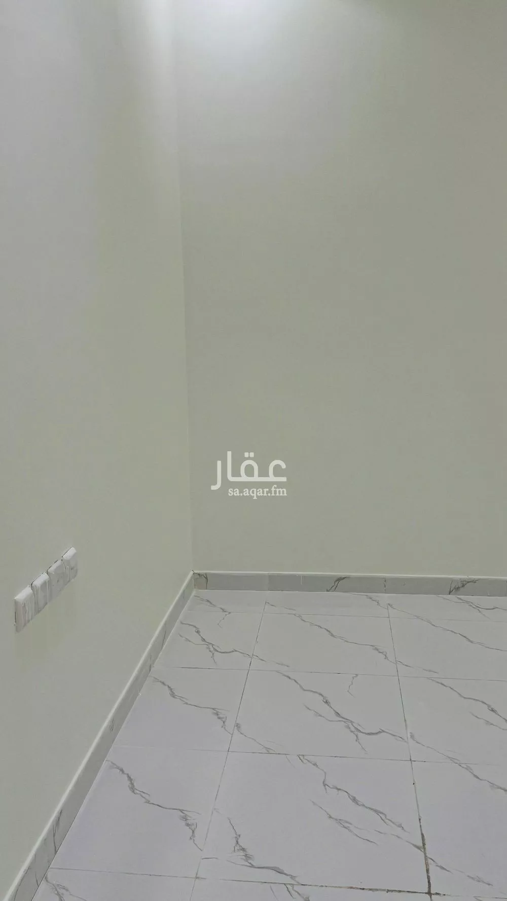 3 bedroom floor in Al Janadriyah 9