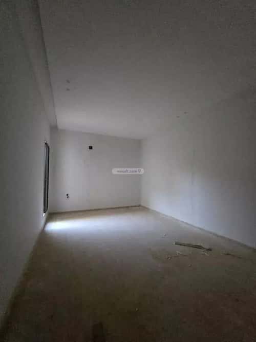 3 bedroom floor in Tuwaiq 5