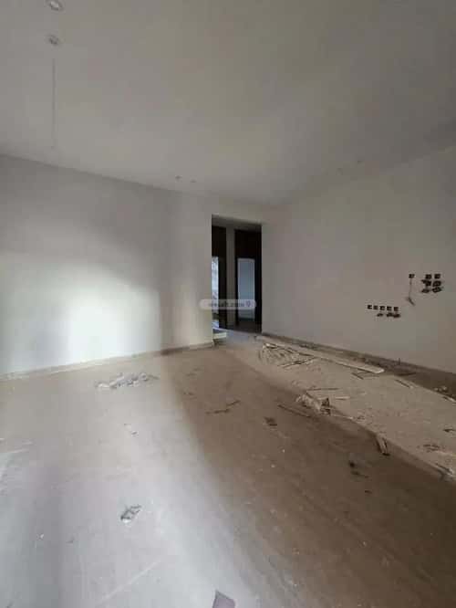 3 bedroom floor in Tuwaiq 2