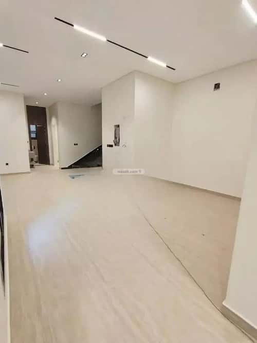 4 bedroom floor in Al Zahrah 5
