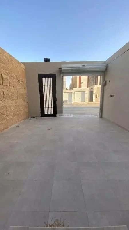 3 bedroom floor in Tuwaiq 4