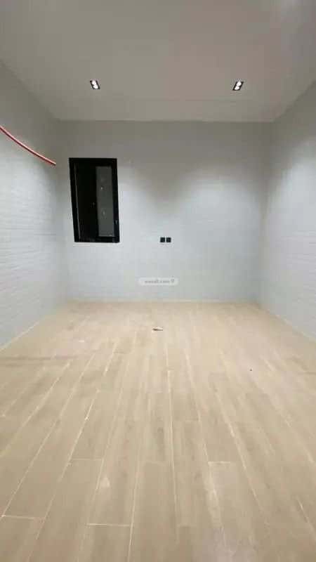3 bedroom floor in Tuwaiq 4