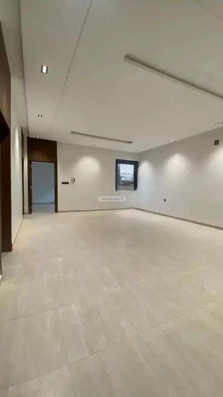3 bedroom floor in Tuwaiq 8