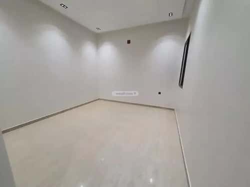 3 bedroom floor in Tuwaiq 2