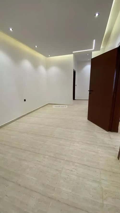 3 bedroom floor in Tuwaiq 1