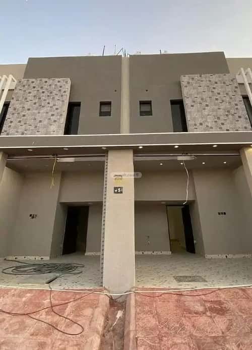 4 bedroom villa in Badr 3