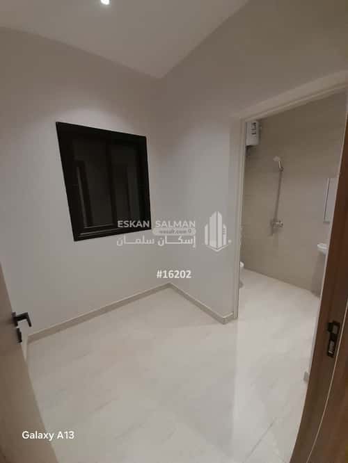 6 bedroom floor in Al Janadriyah 3