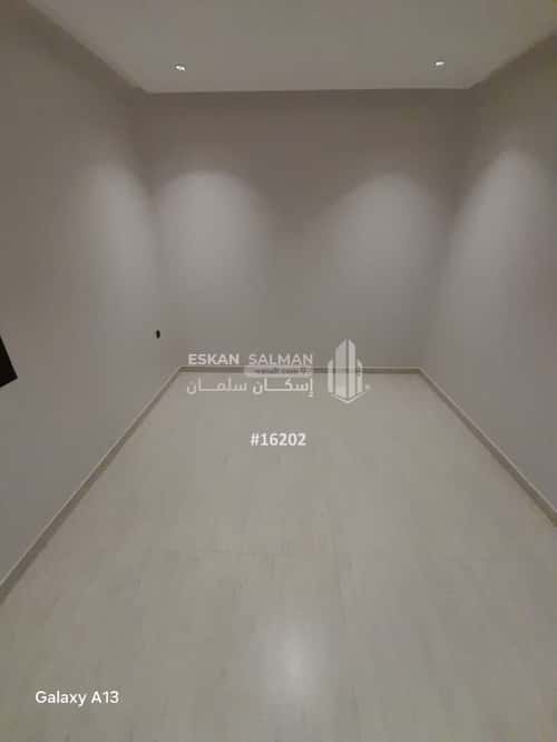 6 bedroom floor in Al Janadriyah 9