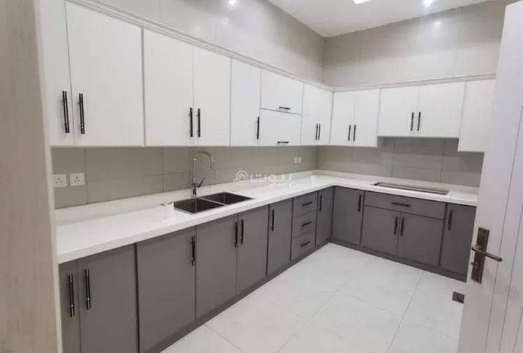 4 bedroom villa in Al Ghadir, Riyadh 9